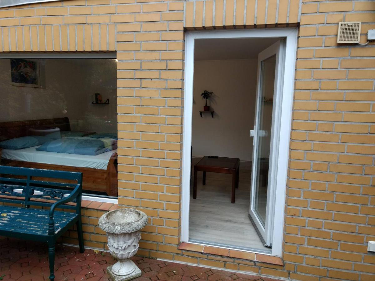 Ruhige, Gemuetliche 1-Zimmer Gartenwohnung Fuer 2 Erwachsene Lübeck Exterior foto